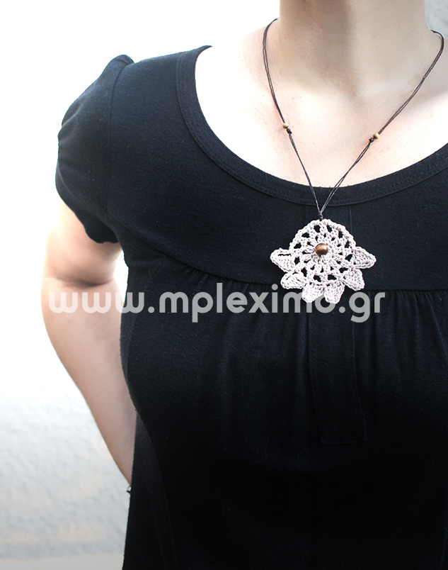 beige hand crochet necklace